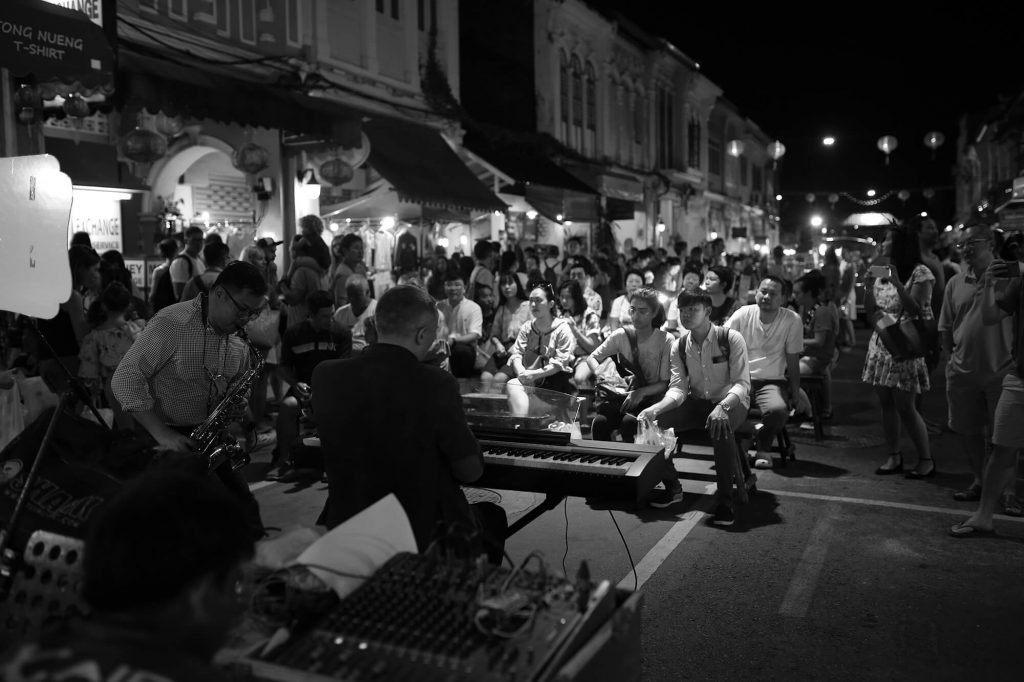 street misic at phuket old town