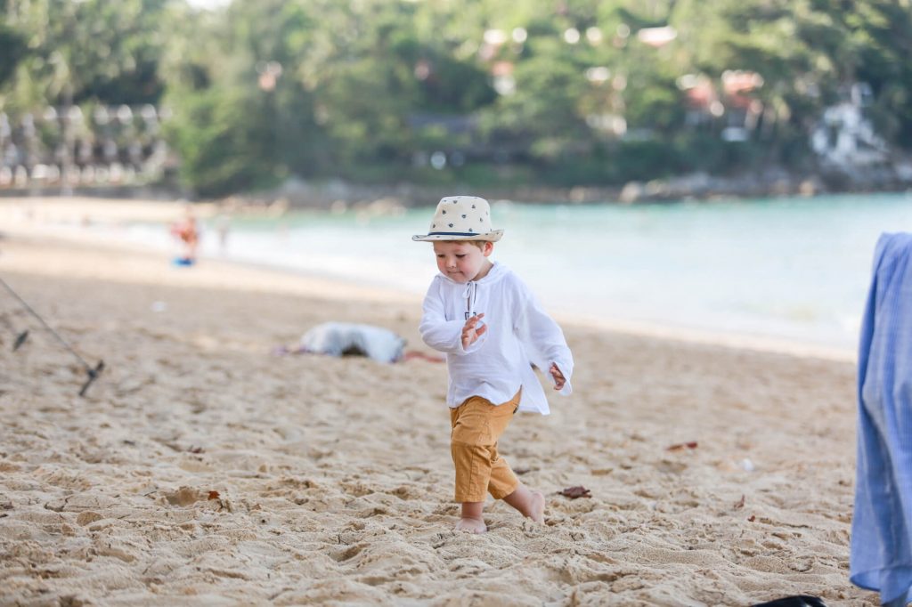 Galyna with Jan happy in phuket