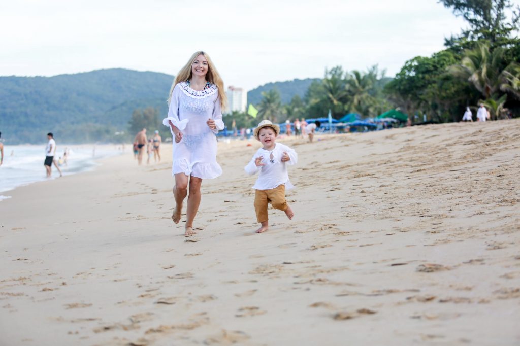 Galyna with Jan happy in phuket